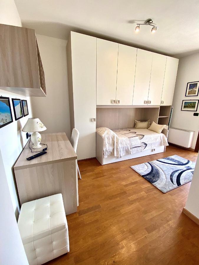 Dream Apartment Тосколано-Мадерно Экстерьер фото